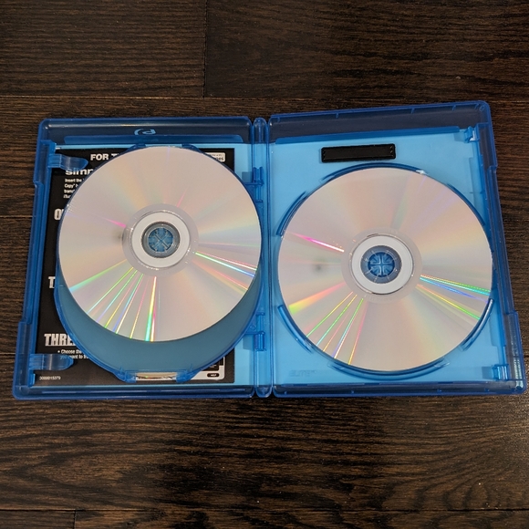 LIKE NEW Expendables Blu-Ray movie - Picture 8 of 9